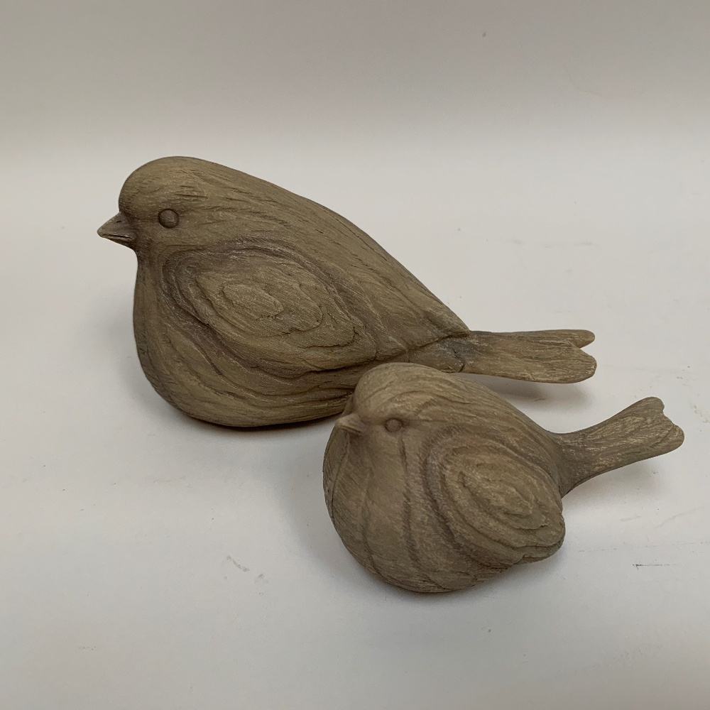 Wooden Mother and Baby Bird Figures.